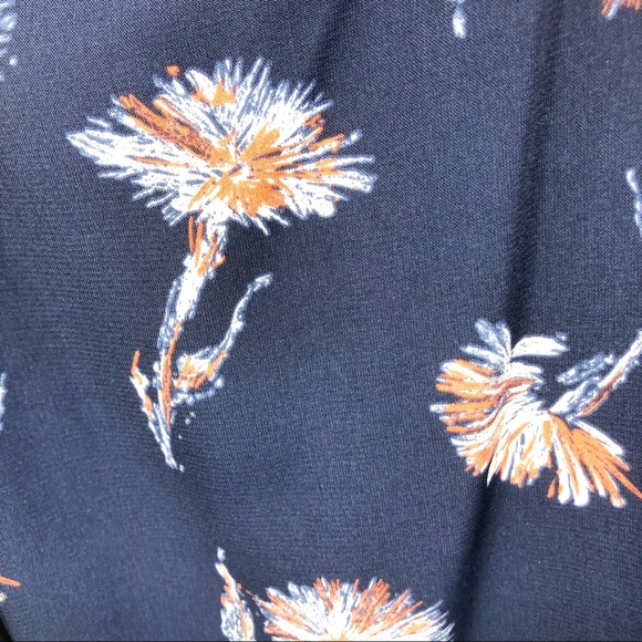 Halogen Blouse Navy Medium sleeveless Floral - Picture 15 of 15